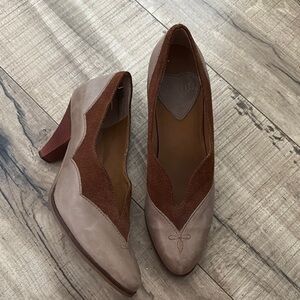 Anthropologie Latigo Hayden Brown Suede & Leather Pumps with Wood Heel Size 6.5